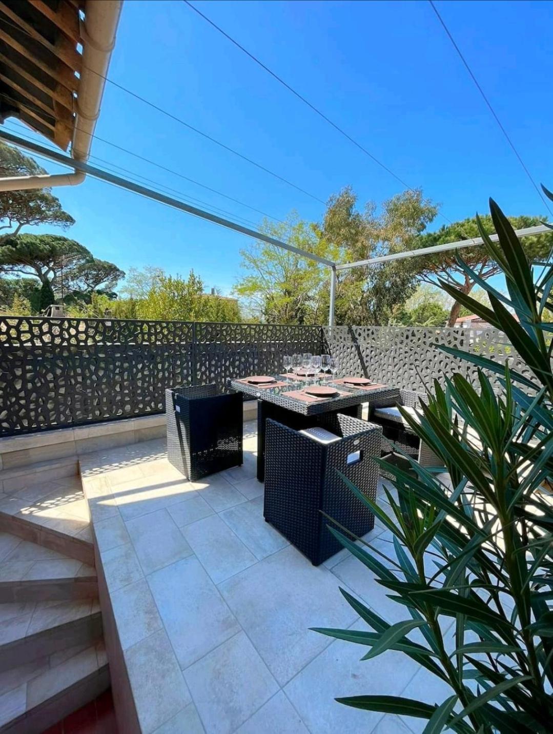 Studio Climatise, Terrasse, Parking Prive, 50M De La Plage Saint-Tropez Dış mekan fotoğraf