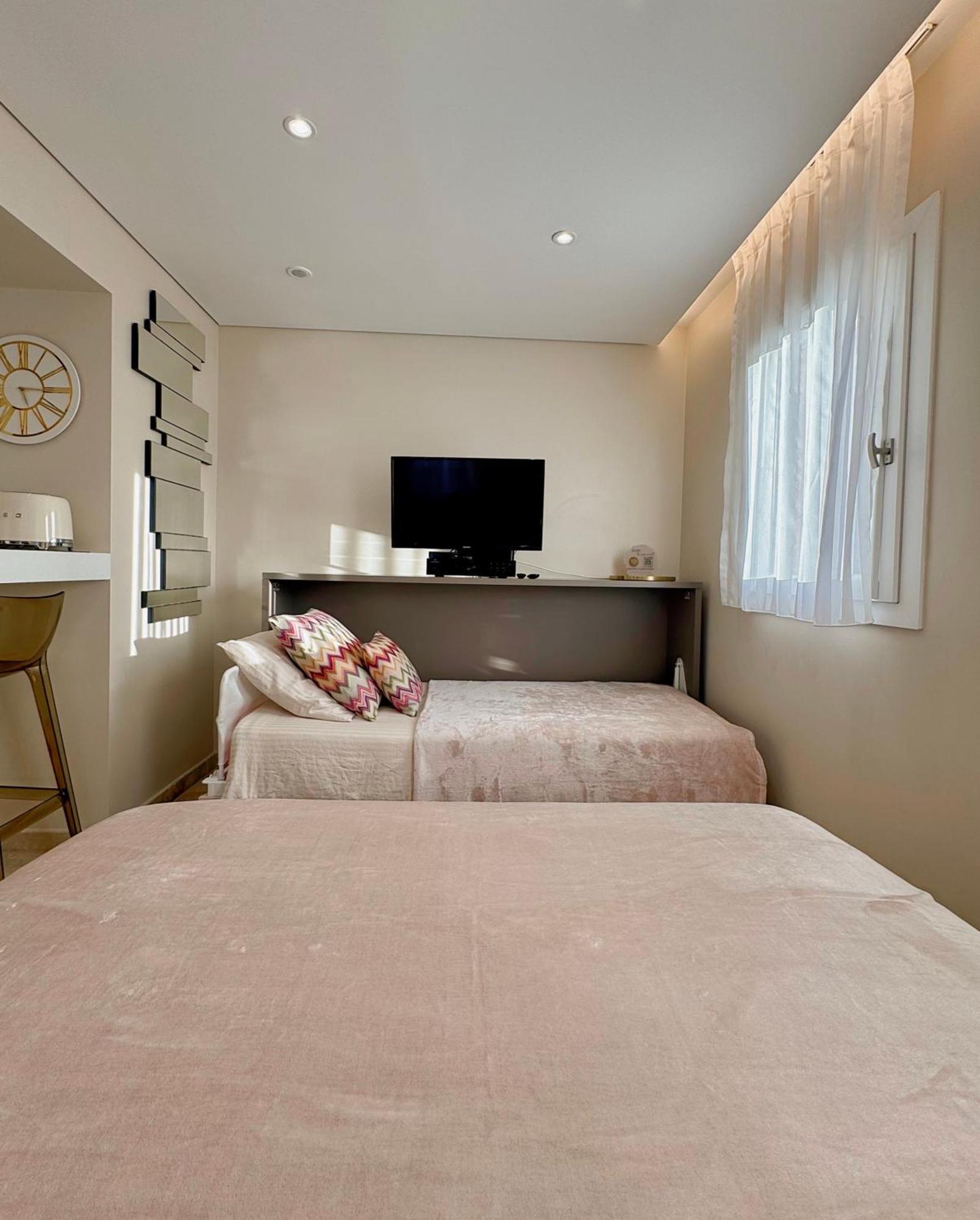 Studio Climatise, Terrasse, Parking Prive, 50M De La Plage Saint-Tropez Dış mekan fotoğraf