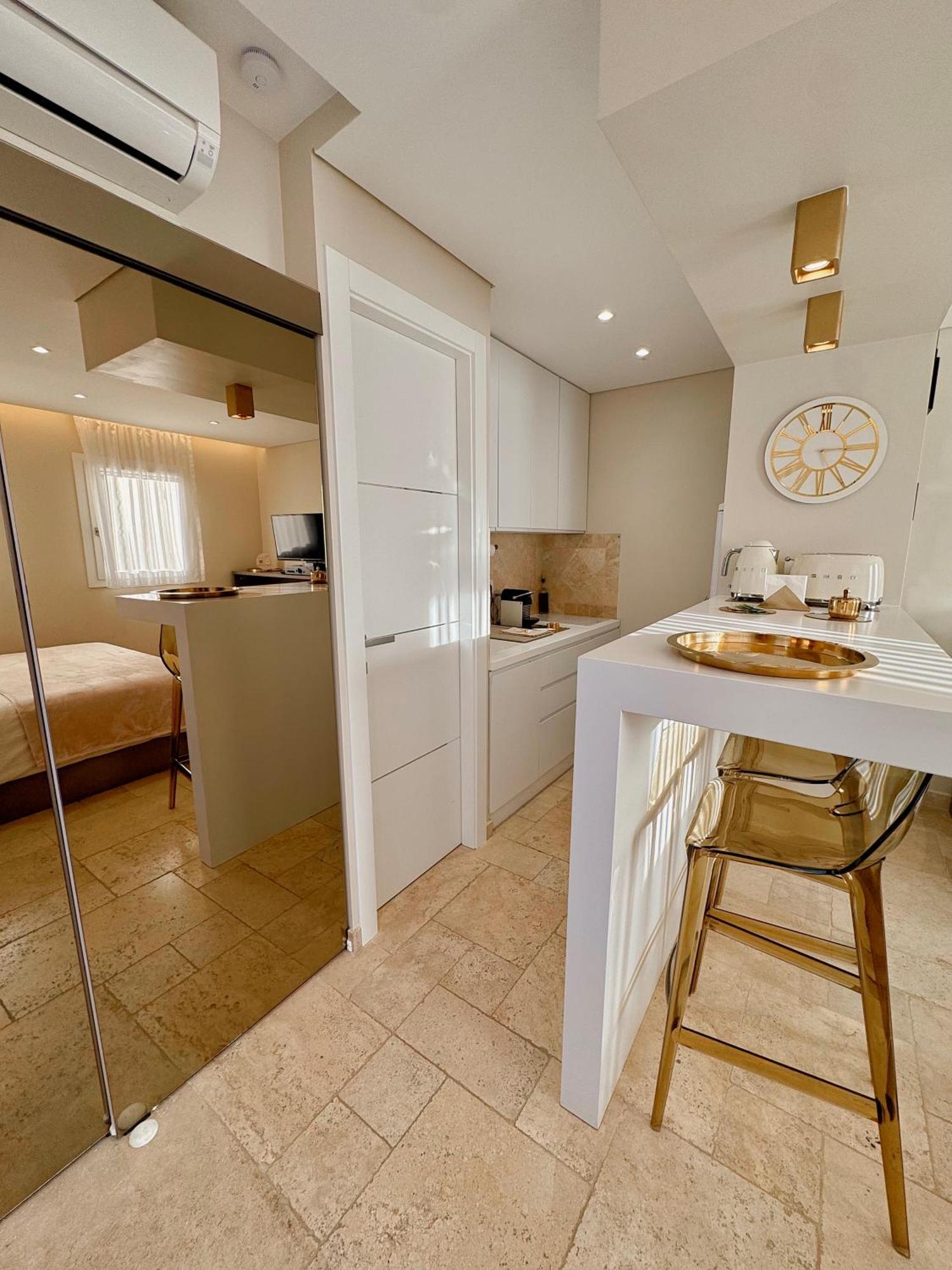 Studio Climatise, Terrasse, Parking Prive, 50M De La Plage Saint-Tropez Dış mekan fotoğraf