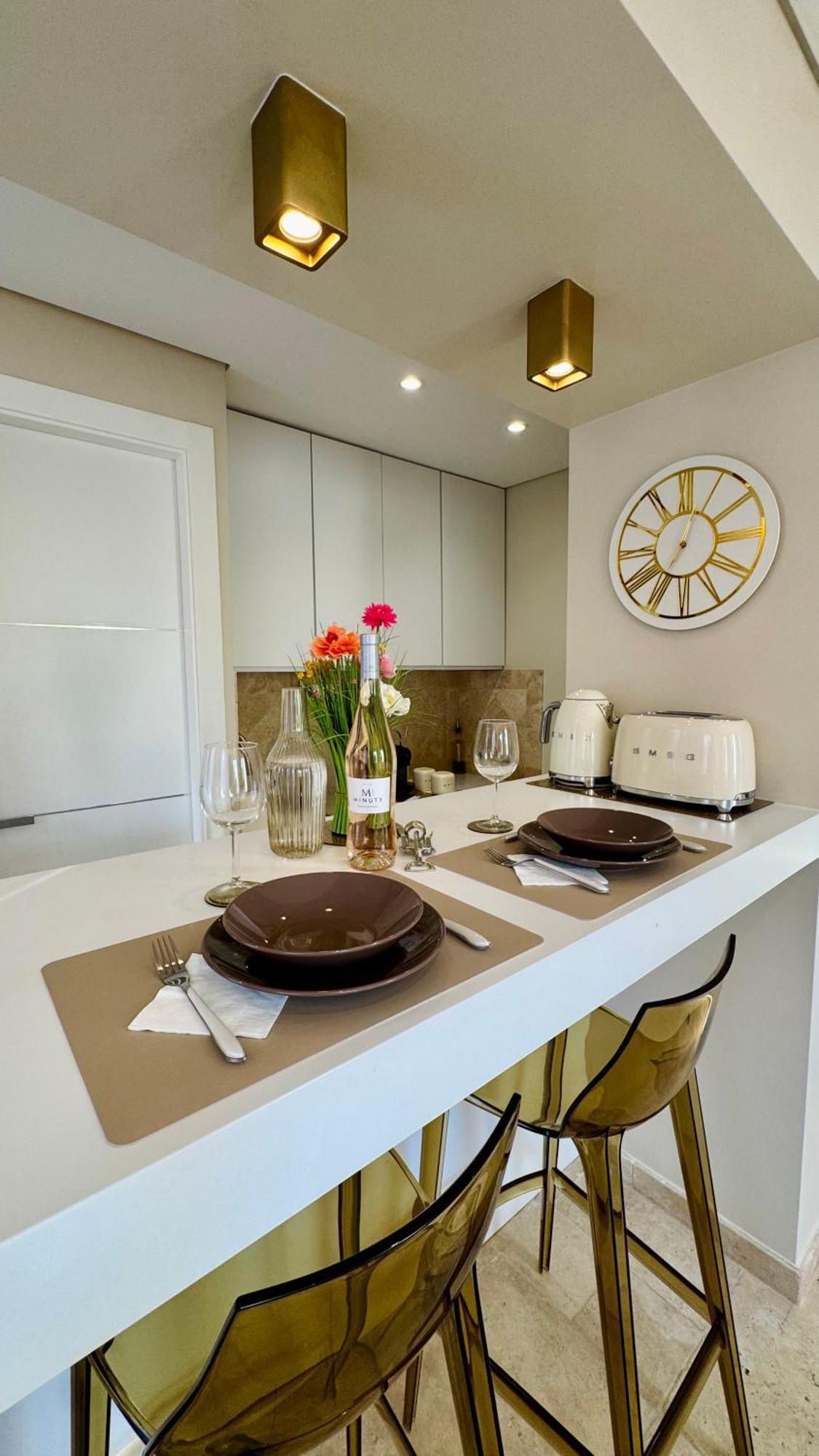 Studio Climatise, Terrasse, Parking Prive, 50M De La Plage Saint-Tropez Dış mekan fotoğraf